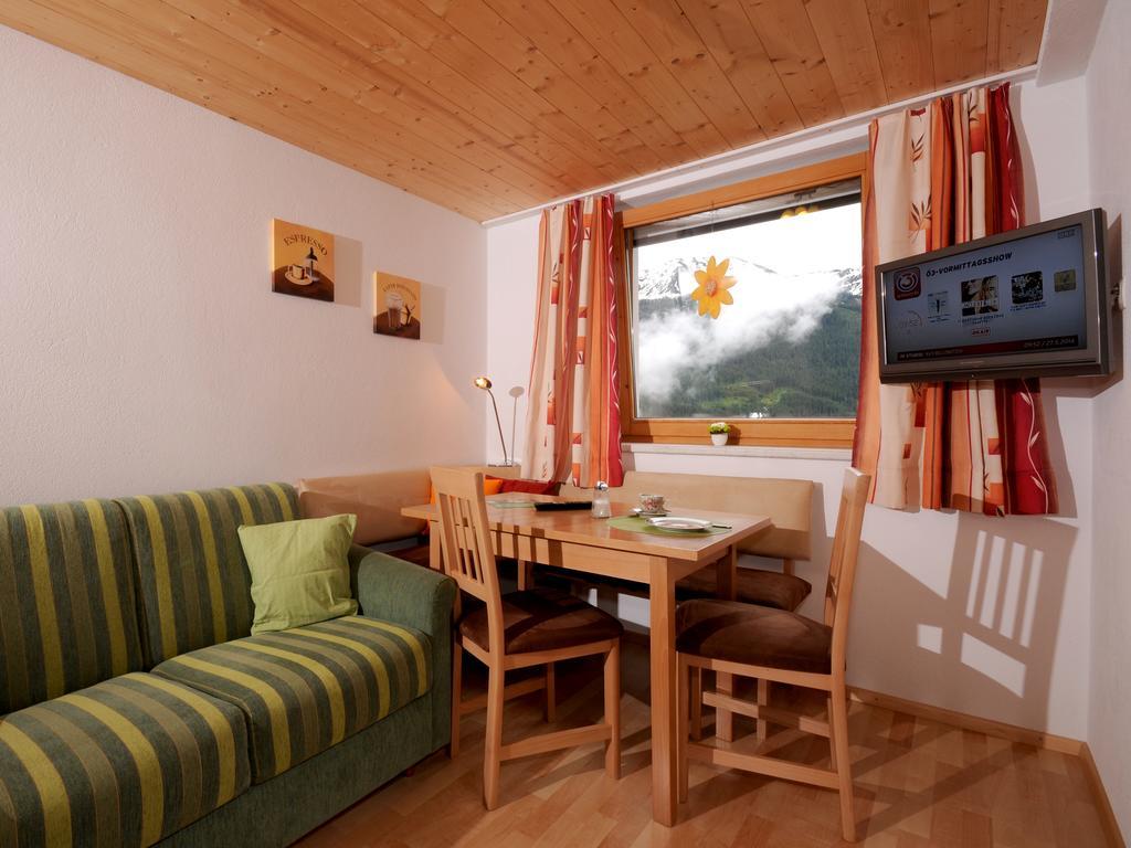 Single Apartment Martlerhof Tux Chambre photo