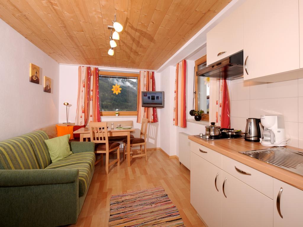 Single Apartment Martlerhof Tux Chambre photo